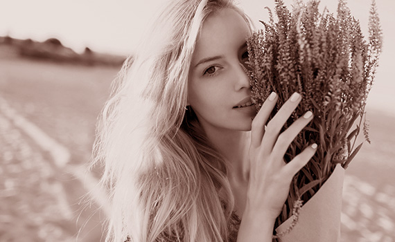 東区役所前の完全予約制ネイルサロンフェリーチェの作品